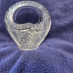 American Brilliant Period 6”x6” - crystal basket with handle